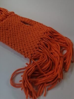 clutch% naranja con flecos trapillo Clutch Buenos Aires